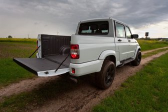 UAZ Pickup